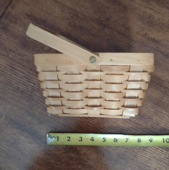 7" Country Woven Collection and basket Maspeth NY with folding handle - Picture 4 of 5